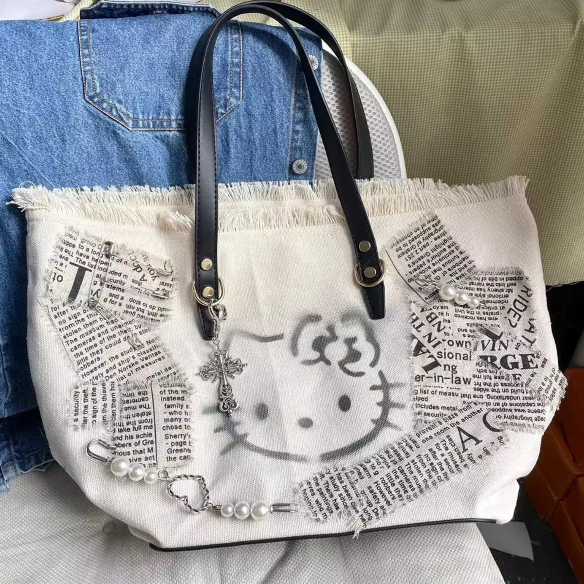 Y2k vintage girls Hello Kitty canvas messenger bag cute shoulder bag  handbag Hot