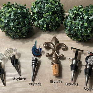Wine Stoppers, Wine Bottle Stoppers, Bottle Stoppers, Wine Lover Gifts, Penguin Wine Stopper, Penguin Lovers, Fleur de Lis Wine Stopper,