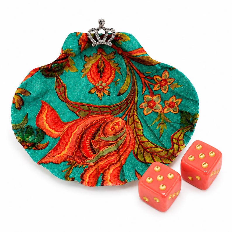Mahjong Dice Dish | Mahjong Queen Shell Dish | Decoupage Scallop Shell | Mahjong Gift for Her | Dice Holder Dark turquoise