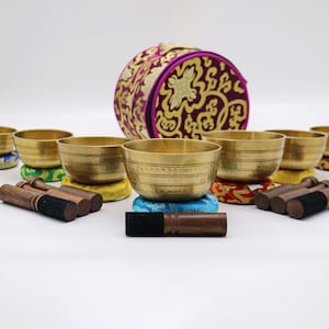 Set of Seven Hand Beaten Singing Bowl Set From Nepal-Meditation bowl-Tibetan Singing Bowls-Bodhi Bowl- Chakra Bowl