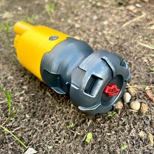 Fallout 4 Fusion Core Prop – drukowana w 3D replika do cosplayu lub ekspozycji