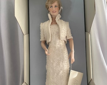 princess diana doll white dress Diana Princess Of Wales - Doll -White Pearl Elvis Dress Franklin Mint - 17  inch
