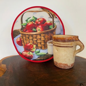 Padded Tortillero | Mexican Tortilla Warmer | Apple Basket Illustration
