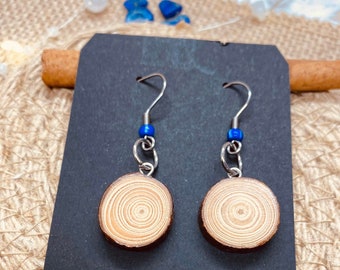 Wooden earrings, spruce wood log earrings and blue pearl - bohochic jewelry