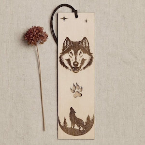 Segnalibro in legno inciso a forma di lupo - Regalo per la Festa del Papà/Festa della Mamma - Regalo originale per mamma e papà - Segnalibro con animale totemico lupo - Regalo a tema natura per gli amanti della lettura
