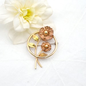 Vintage Krementz Gold Tone Twin Flower Circle Brooch