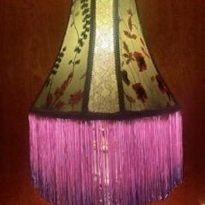 Caprichosa - Pantalla de lámpara de estilo victoriano hecha a mano
