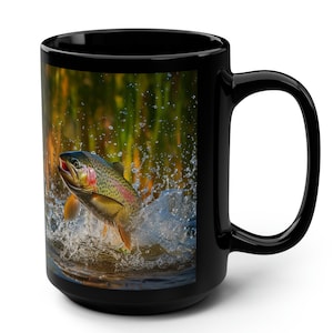 Springende Regenbogenforelle 15 Unzen schwarze Tasse, Fliegenfischen Geschenk, Fischer Geschenk, Fliegenfischer Geschenk, Fischliebhaber Geschenk, Fischer Kaffeetasse