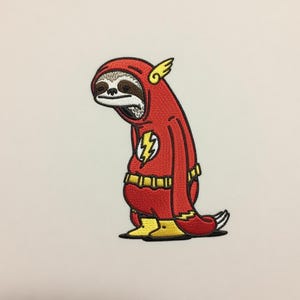 Fauler Superheld Faultier Stickdatei, lustiger Helden Parodie mit Faultier Charakter für Hoodies Shirts und Nerd Geschenke