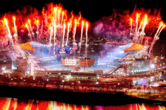 Buy Cincinnati Bengals Defeat Raiders for the First Playoff Win in