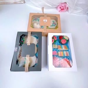 Keksdosen 12er-Packungen - Desserts-Boxen - Brezel-Stäbchen-Box mit Fenster plus Tags und Band