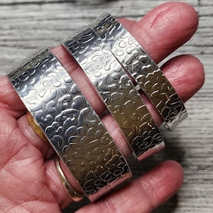 1/2 x 6" 14gS (10) Cheetah Pattern Ring Blanks Rolling Mill or Press Textured Aluminum 14 Gauge Soft Come Tumble Polished with Round Ends