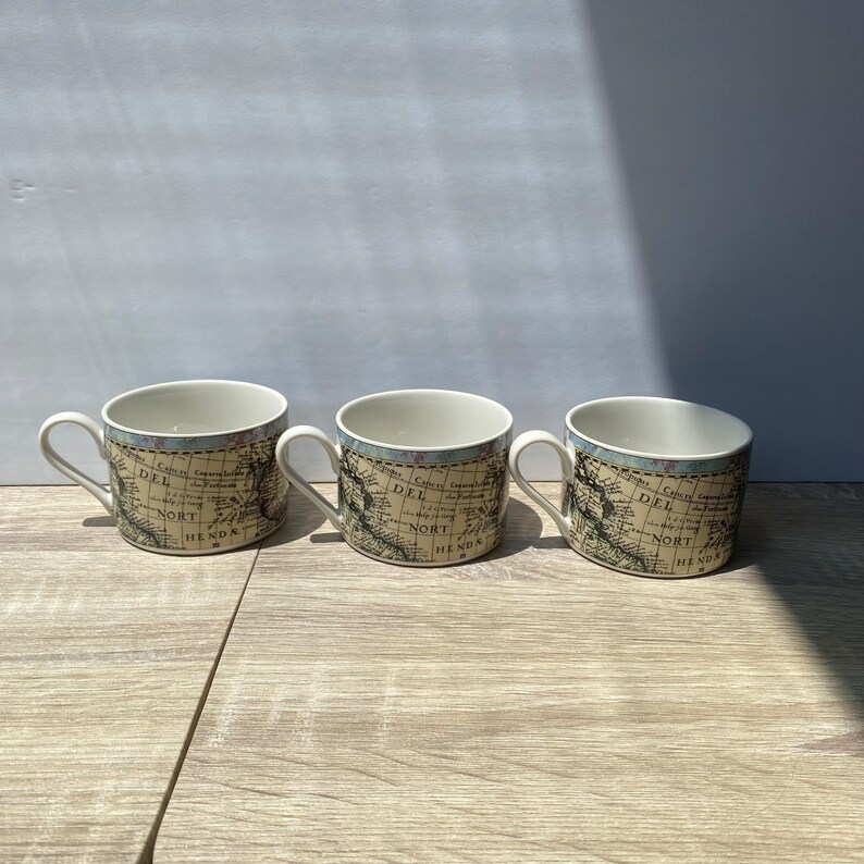 Vintage Fitz and Floyd Old World Maps Habitat Americana Coffee Cup