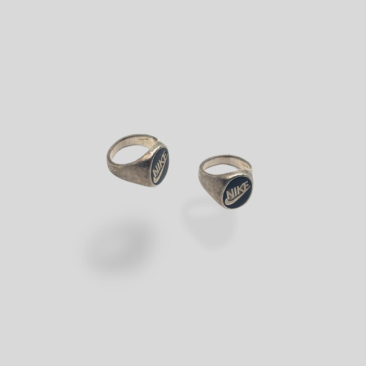 アクセサリー NIKE 90s VINTAGE SILVER RING Vintage Nike Swoosh Cut Out Ring Gold/Silver | eBay