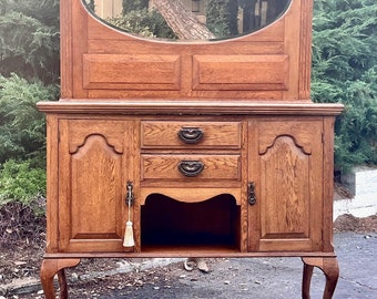 Antique Oak Victorian Buffet, Sideboard with Mirror and working key. Circa mid 1800's