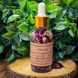 Glamour Anointing Oil: Beauty, Charisma, & Confidence