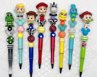 Toy Story inspirierter Autogrammstift, Kugelschreiber mit Disney Doorable, Woody, Jessie, Rex, Bo Peep, Bunny, Ducky, Slinky