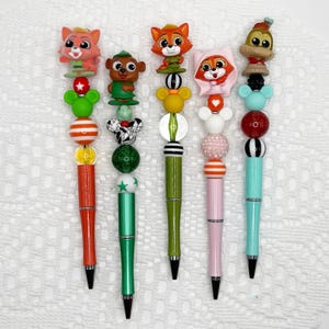 Op Robin Hood geïnspireerde handtekeningpen, balpen met kralen met Disney Doorable, Maid Marian, Little John, Sir Hiss