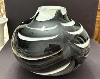 Vintage Murano-kunstglas halverwege de eeuw moderne Italiaanse getrokken veren enorme zwart-wit glazen vaas 9" zeer zwaar