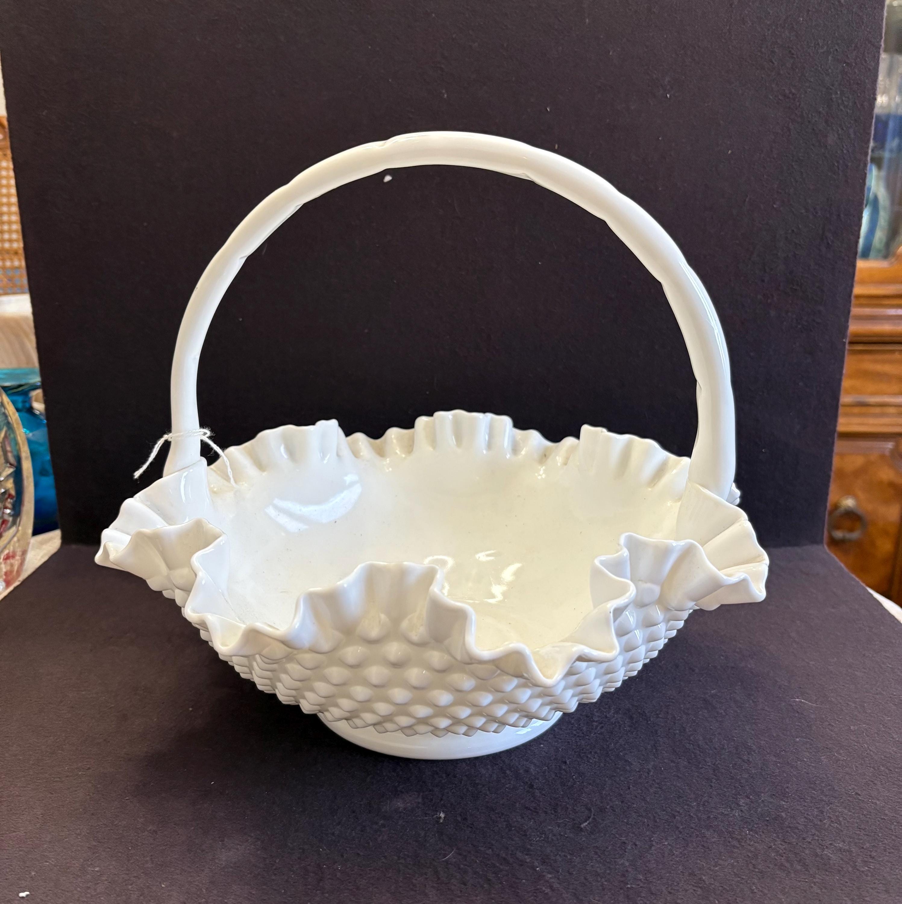 フェントン　ミニバスケット　アメリカ　ヴィンテージ　アンティーク Fenton glass basket - Etsy 日本