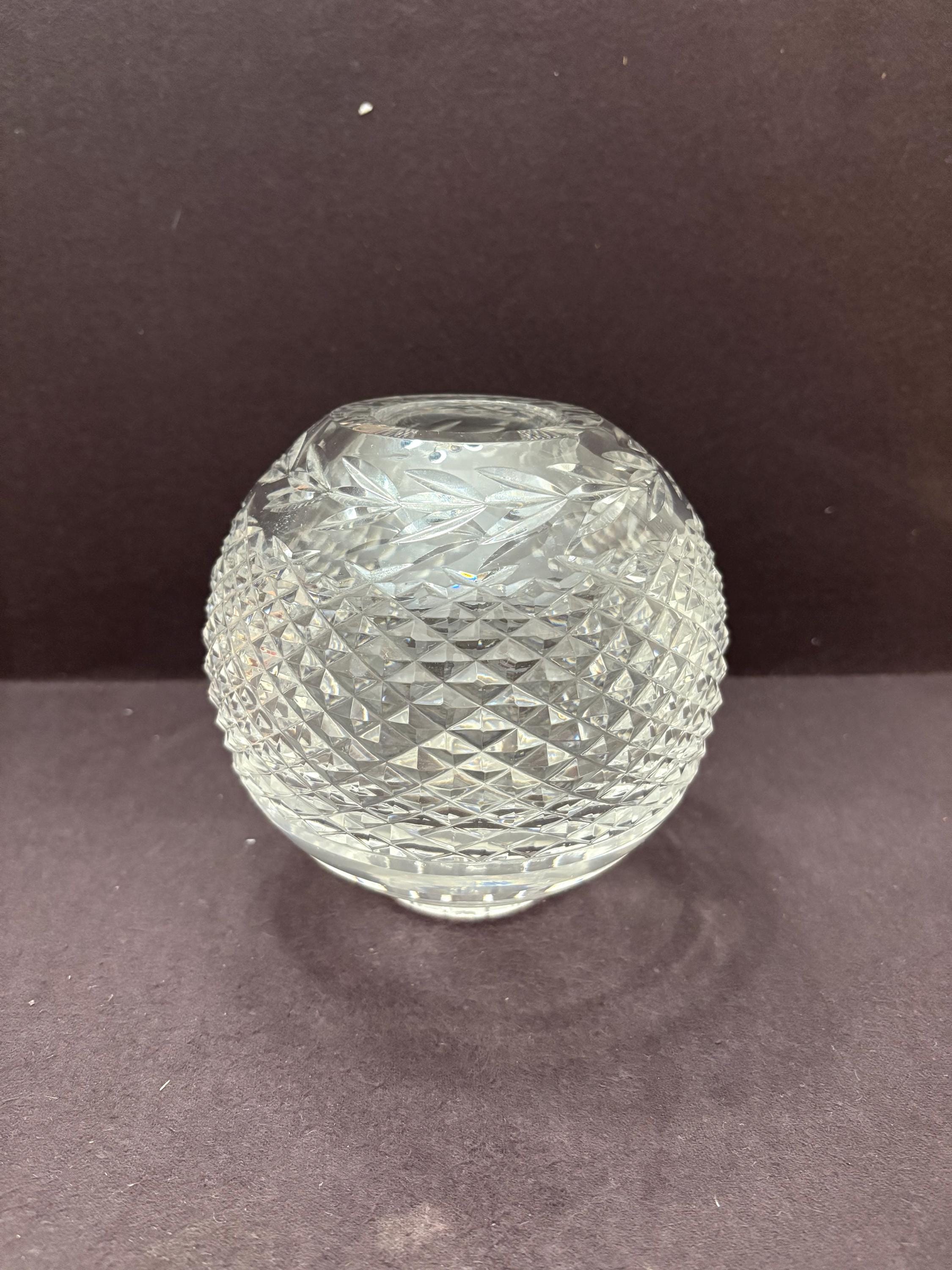 アメリカンブランド　クリスタルガラス花瓶　 Crystal Older Mark Glandore Rose Bowl 5 3/4" wide Amazon.com: Waterford Rose Bowl, 5