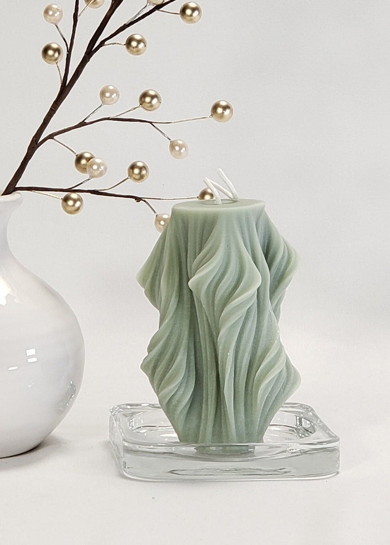 Swirl Design Candle, Pillar Candle, Soy & Beeswax, Aesthetic Decorative Candle, Table Décor, Wedding Candle, Christmas Candle, Handmade Gift Laurel Leaf