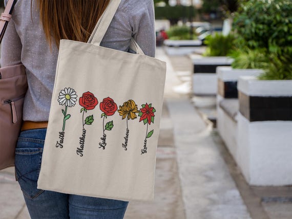 Custom Birth Flower and Name Canvas Tote Bag, Personalized Grandma Gift, Eco-Friendly Shopper, Gift for Her, Sustainable Tote, Boho Bag