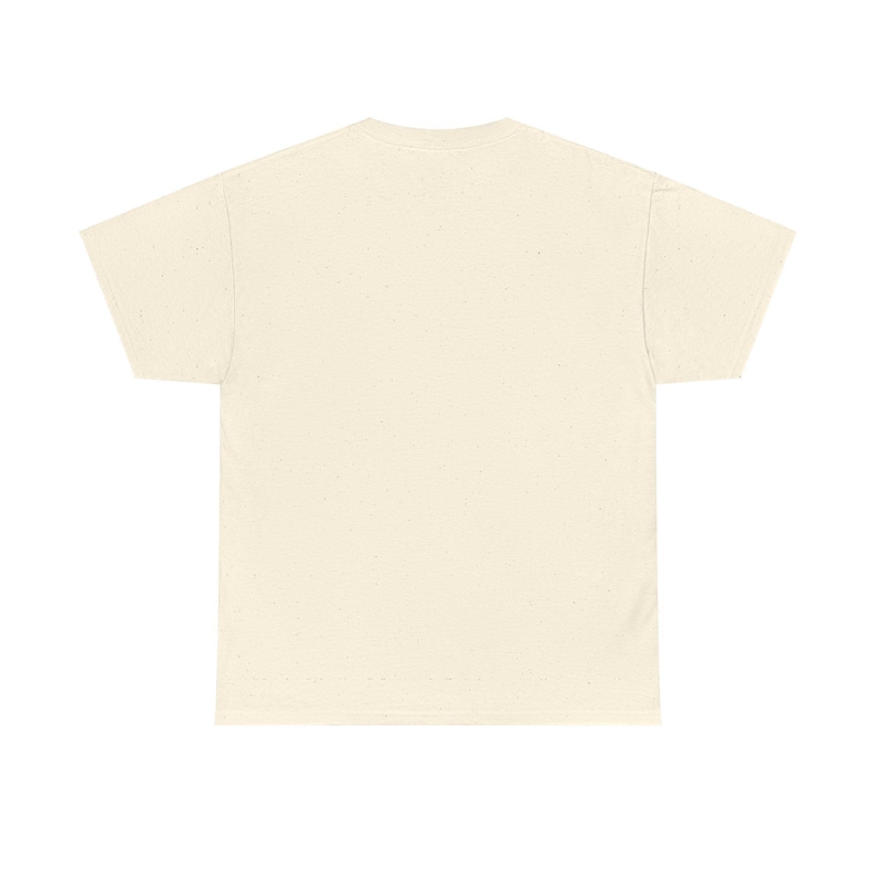 Misunderstood Pug Tee - Süßes Unisex Shirt, entzückendes und schrulliges Design, perfektes Geschenk für Mops-Liebhaber und Hunde-Enthusiasten Bild 2