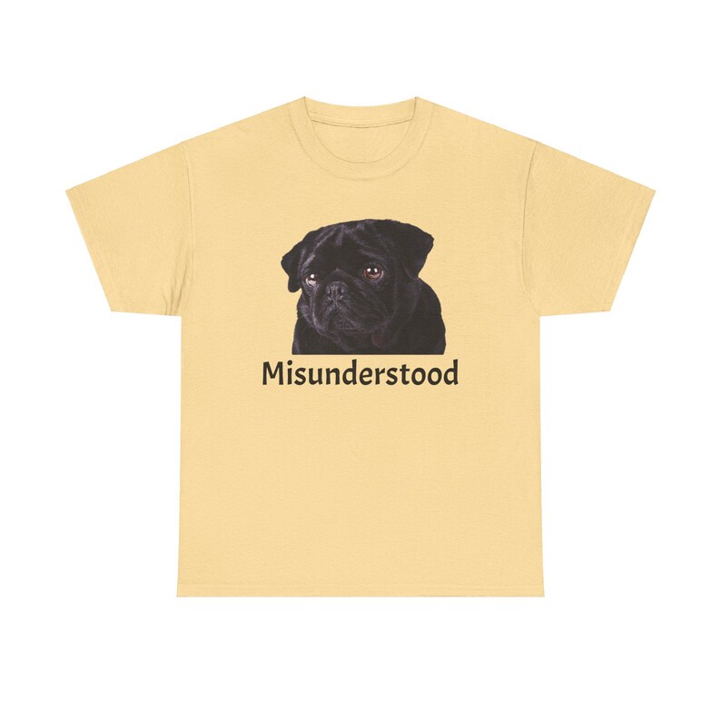 Misunderstood Pug Tee - Süßes Unisex Shirt, entzückendes und schrulliges Design, perfektes Geschenk für Mops-Liebhaber und Hunde-Enthusiasten Bild 8