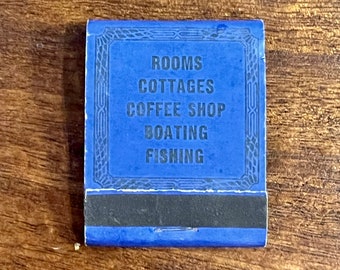Vintage Pennsylvania Matchbook - Vintage Hotel Matches - Pip's Inn & Village, Lake Wallenpaupack, PA