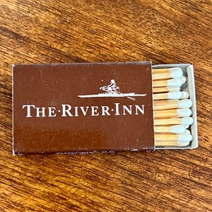 Vintage Washington DC Matchbox - Vintage Restaurant Matches - The RIVER INN Restaurant