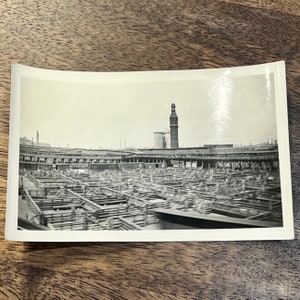 Vintage 1933 Chicago Photography Print - Original Antique Chicago Photo - Approx. 4.5&quot; x 2.75&quot; - Chicago Union Stockyards, Illinois