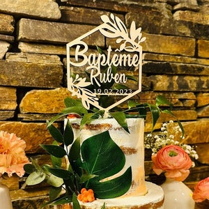 Cake topper en bois baptême 156 modèles dispo gâteau personnalisé image 1