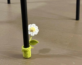 Crochet pattern cute flower chair socks floor protectors home decor tutorial realistic flower