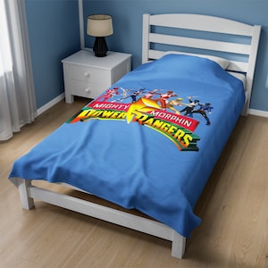 Power Rangers Stance Decke – Offiziell Lizenziert, Superweich Mit Seidiger Haptik | 127 X 152 Cm, Ideal Zum Kuscheln & Dekorieren