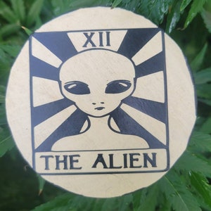 Kleine Holz Alien Stash Box - Schmuckbox - Wish Box. Tarot/Alien ich glaube Box. Ein tolles Geschenk für den Gläubigen, den du kennst
