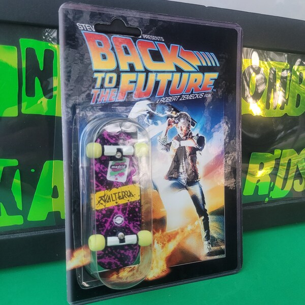 Fingerbomb SK8boards complete custom retro style Fingerboard