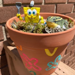 SpongeBob Planter (fake plants)