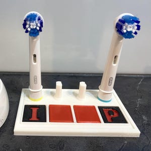 Spersonalizowany uchwyt na szczoteczkę do zębów Oral-B: niestandardowy stojak na szczoteczkę elektryczną