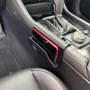 Mazda 3 Phone Mount (2019-2025): Custom Fit, Heat Resistant with charging slot