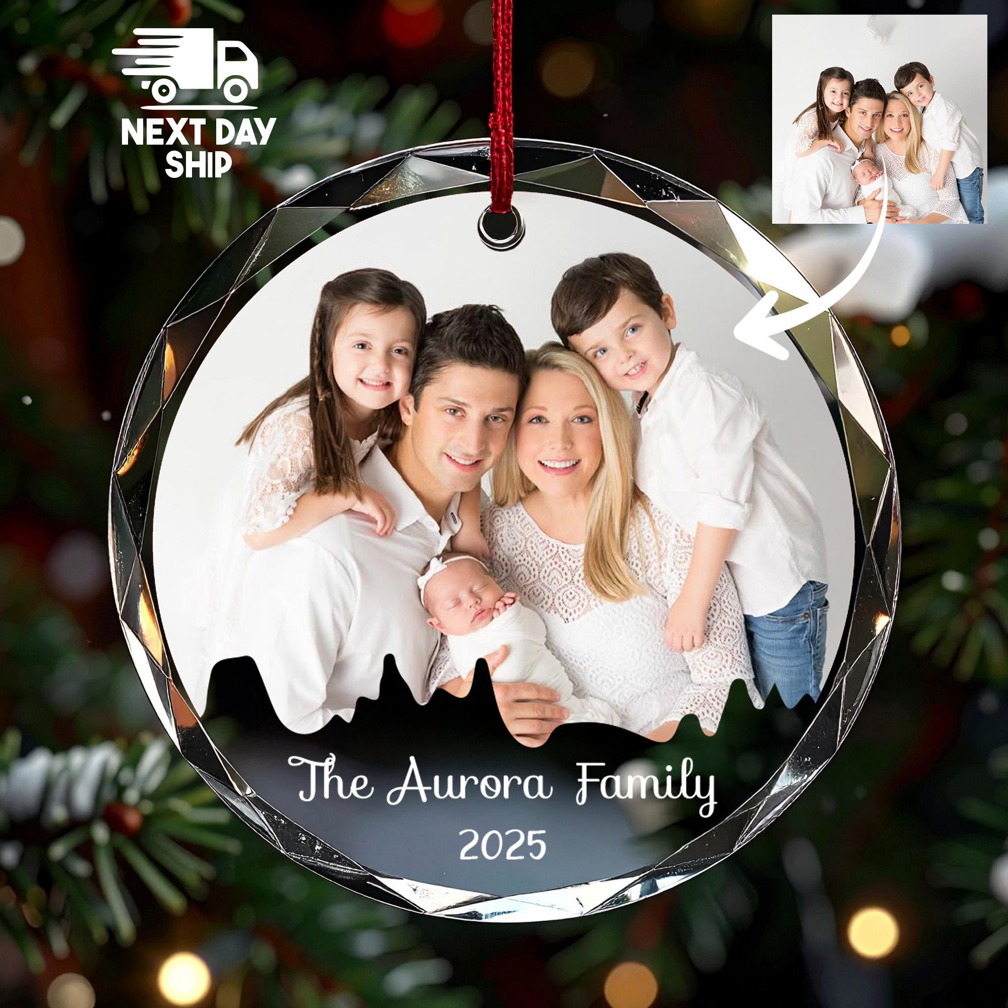 Personalized Family Photo Ornament 2025, Custom Family Name Keepsake, Glass Ceramic Acrylic Holiday Gift, Christmas Tree Decor for Parents