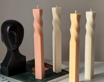 Vela Greko Column Swirl: Vela Pilar de Cera de Soja com Textura Canelada
