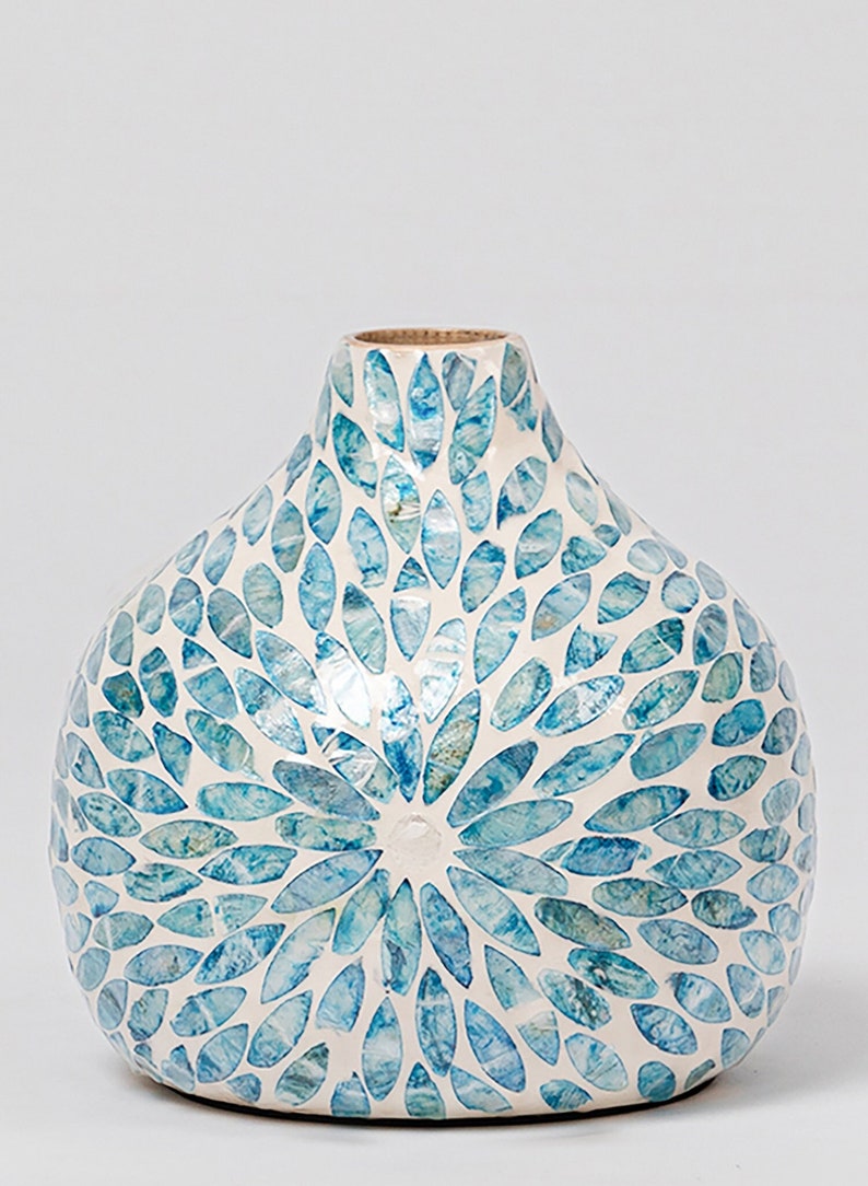 bamboo vase, mother of pearl, round vase