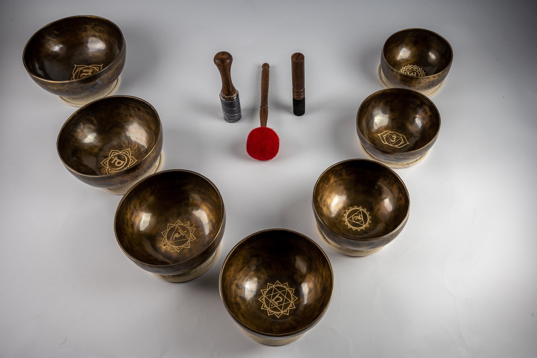Full Moon Singing Bowl Set of 7 Chakra Note Tuned-seven Chakra Healing ...