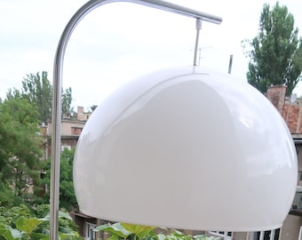Grand lampadaire blanc recyclé, époque Szarvasi des années 1980, fabrication hongroise
