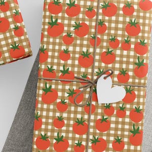 Tomato Gingham Wrapping Paper - Cute Veggie Gift Wrap for Gardeners, Foodies & Farmhouse Style, Kitchen Theme