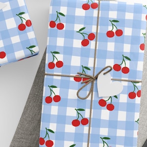 Papel de regalo con cuadros de cereza / Papel de regalo con cuadros de frutas en azul claro y blanco / Papel para regalo de picnic de verano / Artículos para fiestas de cumpleaños dulces