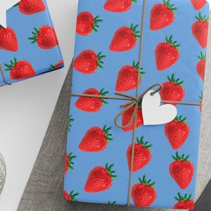 Papeles de regalo, bonito diseño de fresas sobre fondo azul, temática de frutas, hojas para envolver regalos, suministros para fiestas de cumpleaños, álbumes de recortes