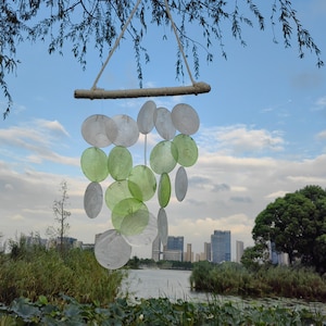 Round Shell Mobile Chime, Green Windchime  Come With Wall Stand, Beach Wind Chime, Garden Hanging Decoration, Housewarming Gifts