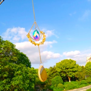Agate Slice Geode Crystal Sun catcher, Sun Catcher Crystal Prism, Sun Catcher for Windows Stained Glass, Rainbow Maker Window,Wall Hanging